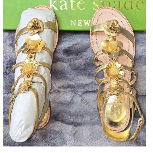 NWB Kate Spade New York Sadia Gold Metallic Nappa Flower Gladiator Sandal 7.5 - Picture 4 of 8